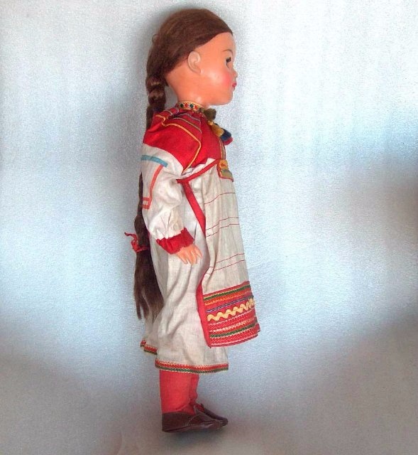 Фабрика 8 марта и серия "Куклы в старинных костюмах русских губерний"