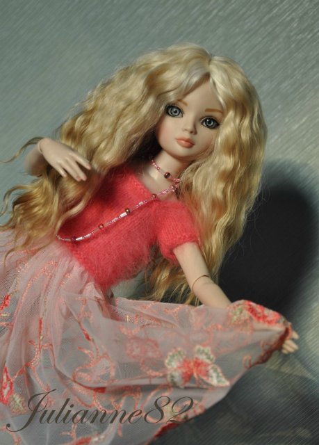 Неотразимая Feeling Drained Ellowyne Wilde от Robert Tonner