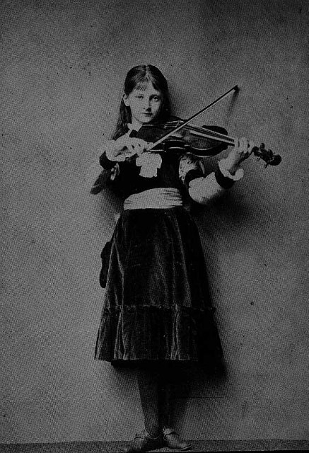 Кто Вы, мистер Кэррол или Каждый пишет, как он дышит. Фотоработы сказочника и математика | Бэйбики Кто Вы, мистер Кэррол или Каждый пишет, как он дышит. Фотоработы сказочника и математика