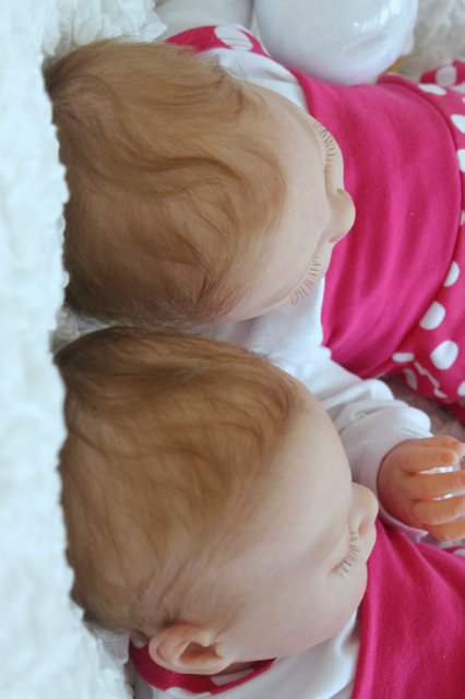 Одинаковые дочки... Куколки реборн Виктории Вишни