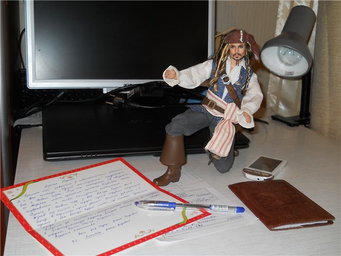 Как капитан Джек Воробей и девочка Момоко Деду Морозу помогали