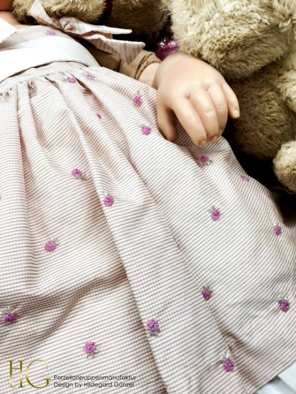 Августовская встреча в клубе коллекционеров с фрау Hildegard Gunzel. Часть 4. О планах на следующий год и подписи кукол