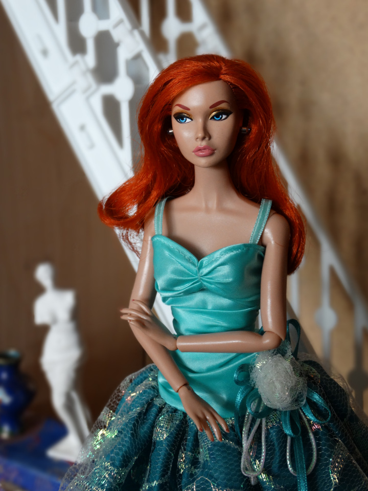 Капроновое безумие. Поппи в вечерних платьях