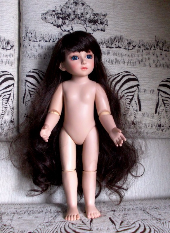 У нас новенькая из закупки и она шарнирная