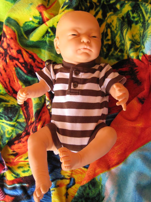 Примерка — Характерные испанские куклы: пупсы с мимикой (фото 5)