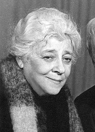 «Красота страшная сила!» Портретные куклы Фаины Раневской, выполненные разными авторами