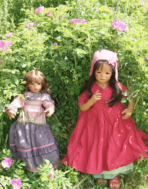 Теперь уже русские красавицы Tscharle и Munira от Аннет Химстедт