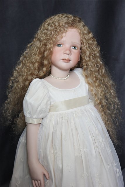 Лилу (Lilou), Рут Триффайзен (Ruth Treffeisen)