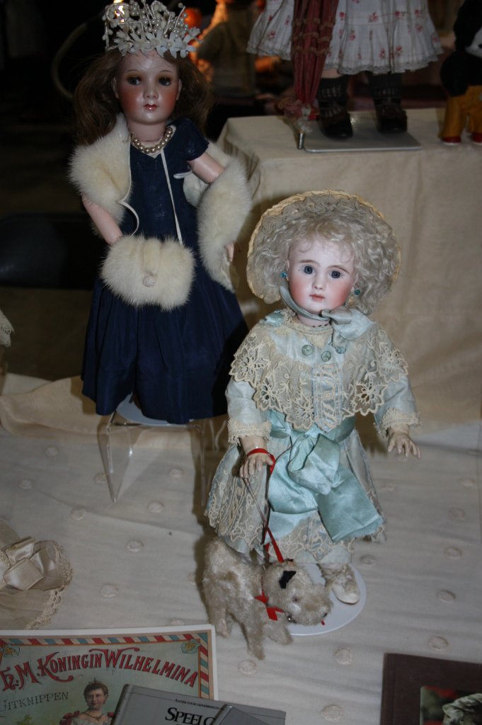 Выставка кукол, мишек тедди, кукольных домиков и миниатюры в Нидерландах 24-25 октября 2015 год. Часть третья - антикварки
