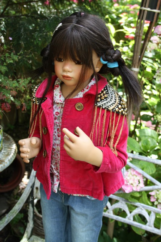 Солнечный денек в саду. Часть третья - Лилит и Анна Лу