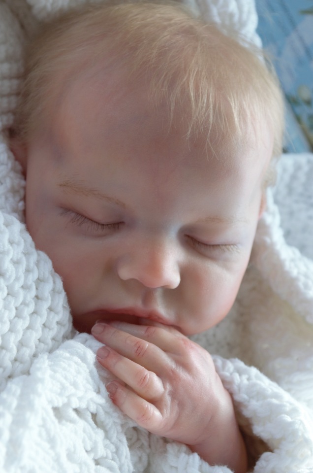 Малыш Левушка. Кукла реборн из молда Levi от Bonnie Brown (фото 10)