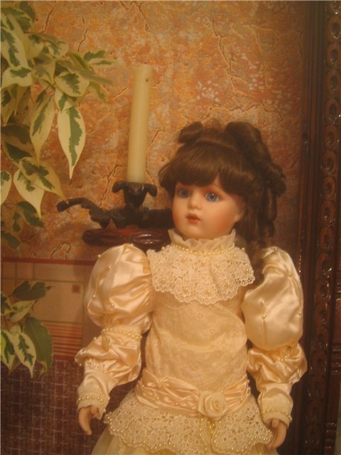 Невеста со старинного портрета - BEBE BRU от Patricia Loveless (фото 3)