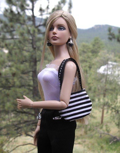 Nu Mood Sidney - девушка загадка от Tonnera