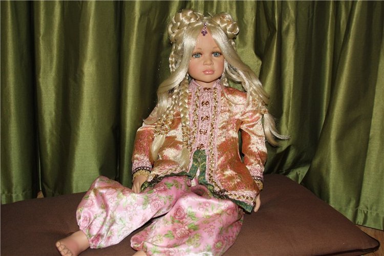 Капли хрустальные, встывшие в олово, миндалевидных глаз... Бали (Bali Hi) от Pamella Erff (фото 2)