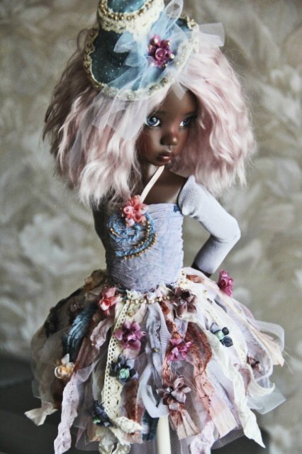 В роли моделей Ларисса дарк и Лайла тан (фото 9)