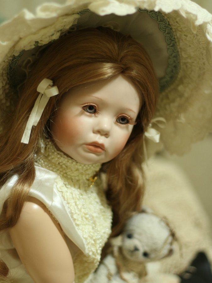 Девочка другой эпохи - милый ангел редчайшей красоты