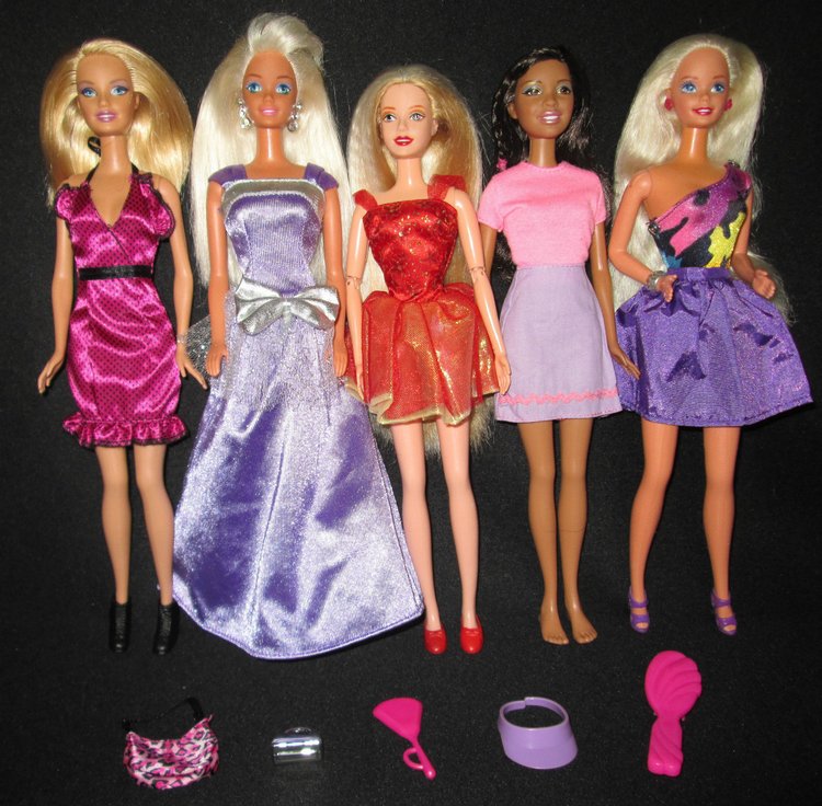 «Эффект насмотренности» или 200 фирменных кукольных нарядов | Бэйбики «Эффект насмотренности» или 200 фирменных кукольных нарядов