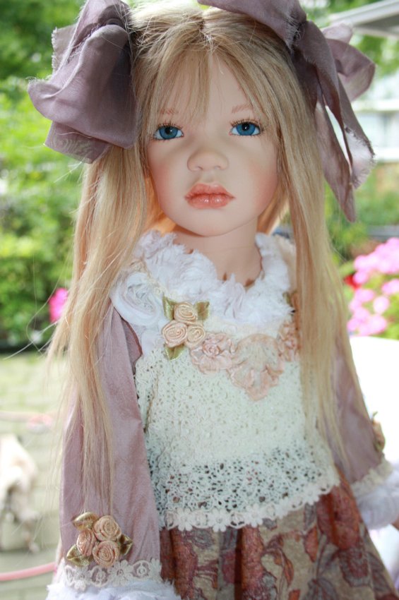 Марусина прогулка по саду. Коллекционная кукла от Zofia & Henry Zawieruszynski