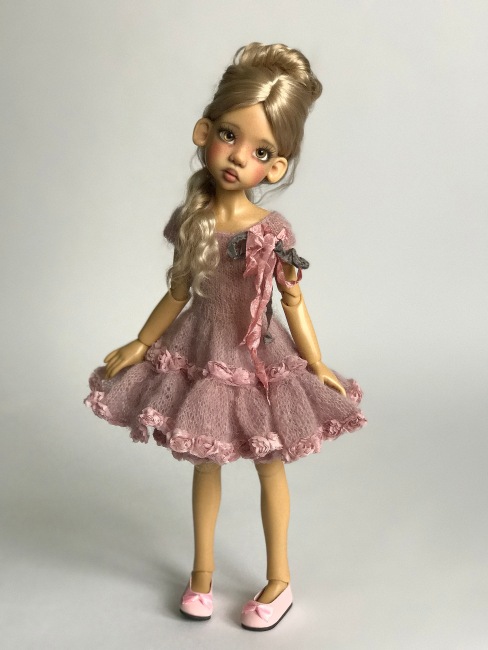 Блондинки в розовом. Kaye Wiggs