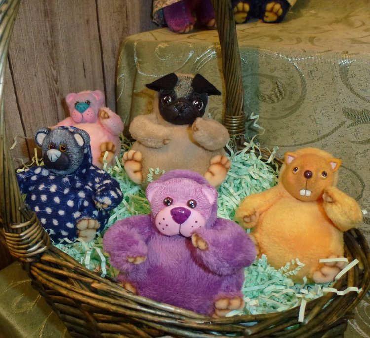 Зверюшки на балу. Тишинка 2017