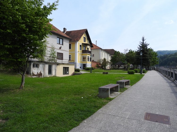 Словения, Светланка и маленький «герой» в одном ботинке