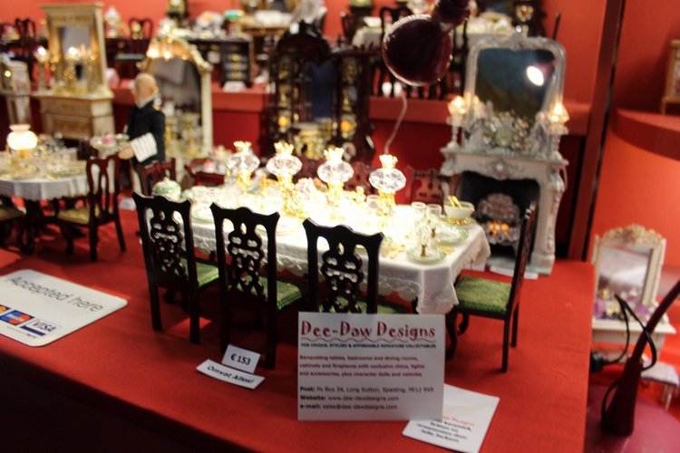 Все на выставку! Кукольные домики и миниатюра