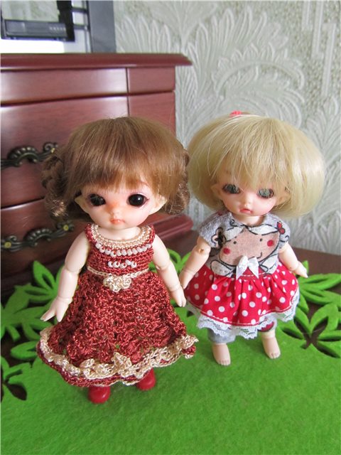 Распаковка шестого лепестка. Двойняшки. Должны быть похожи или отличаться