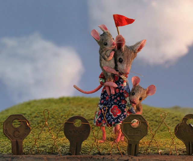 Мышиный дом или Жизнь замечательных мышей. Авторские игрушки в книжной иллюстрации. Мэгги Руди (Maggie Rudy) - "Mouses