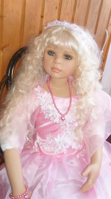 Элли II – златокудрая Королева от Pamela Erff (фото 3)