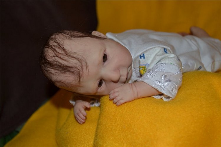 Ура мы родились! Малышок с характером