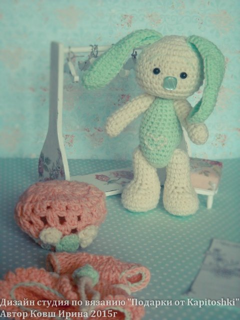 Зайка мятная по имени Зефирка. Игрушка вязанная крючком (фото 5)
