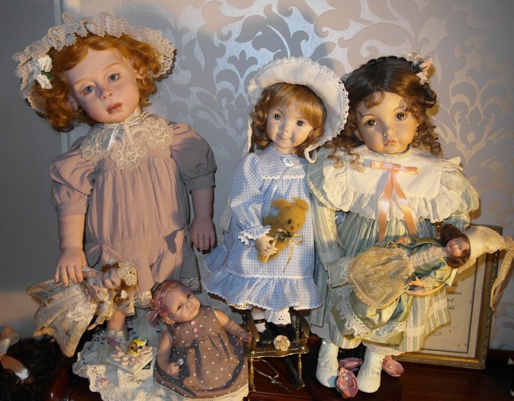 ДЕТАЛИ или Мой лозунг «Каждой кукле по игрушке»