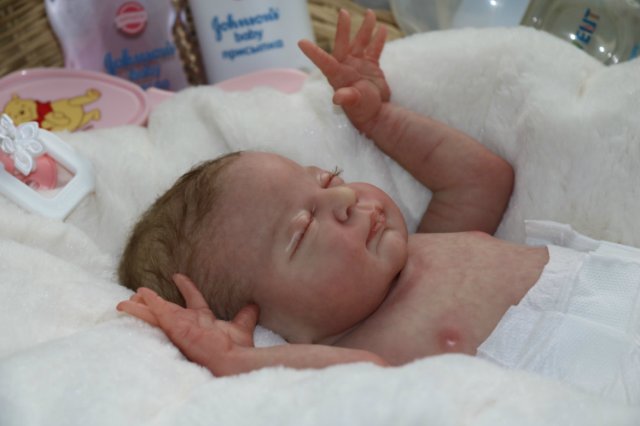 Спящая малышка Рози 2. Куколка реборн Виктории Вишни (фото 8)