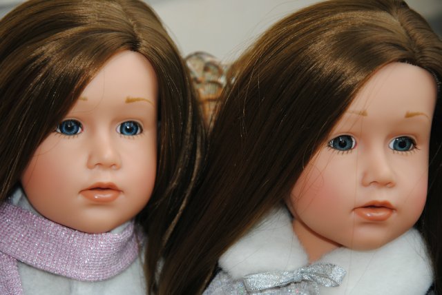 Gotz: Снегурочка 2007 vs Фигуристка 2008 | Бэйбики Gotz: Снегурочка 2007 vs Фигуристка 2008 (фото 6)