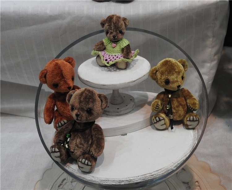 Феномен любви к плюшевому мишке. Мишка Град 2016, Москва, Тишинка. Фоторепортаж