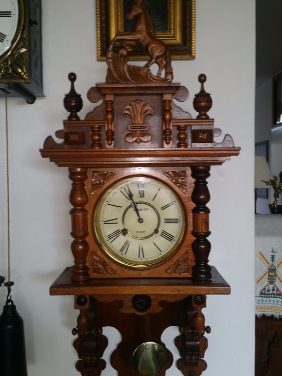 Старинные часы еще идут. Коллекция старинных часов - часть вторая