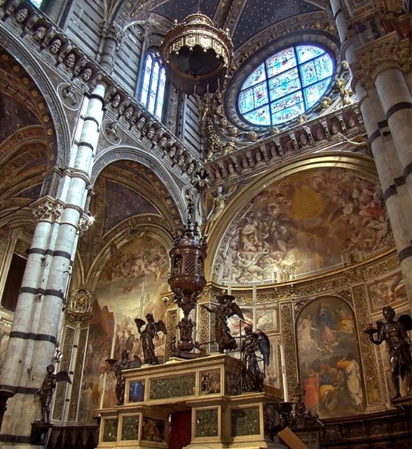 Приключения Минуш в Италии. Часть 5. Сиена. Современное средневековье