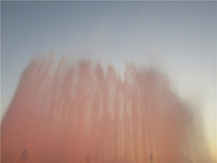 Шоу поющих фонтанов в Барселоне - окунемся с головой (фото 10)