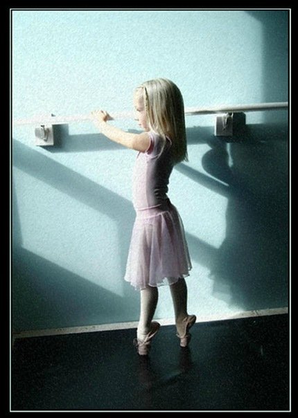 Голубая танцовщица или Магия балета. Фарфоровая коллекционная кукла от Донны Руберт