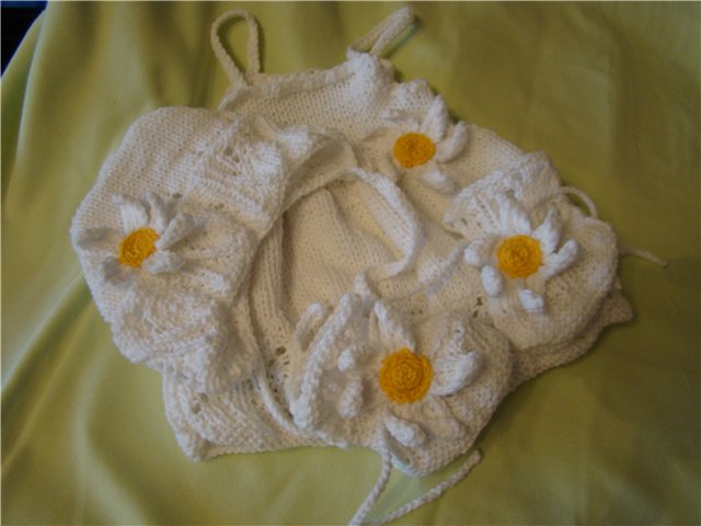 Раз ромашка,два ромашка...идея ценой в 15 рублей. Комплект для моей куклы реборн (фото 4)