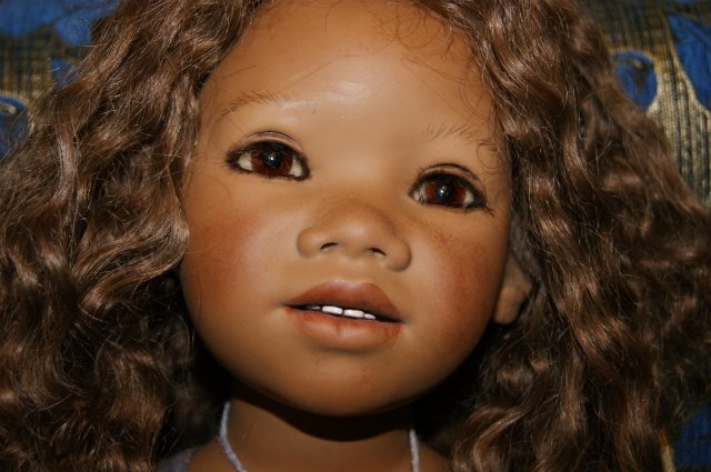 Ниа - африканская принцесса и ее подруги Ивочки сестрички и скромница Марджели