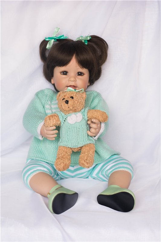 Кукла и мишка!)) ... или нежность и любовь