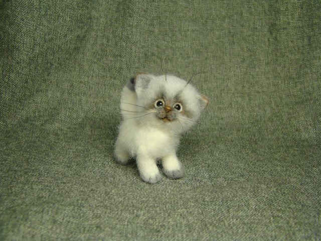 Котейка. Авторская игрушка валянием из шерсти Ольги Чернухо (фото 2)