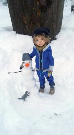 Прогулка в заснеженный лес с Морисом