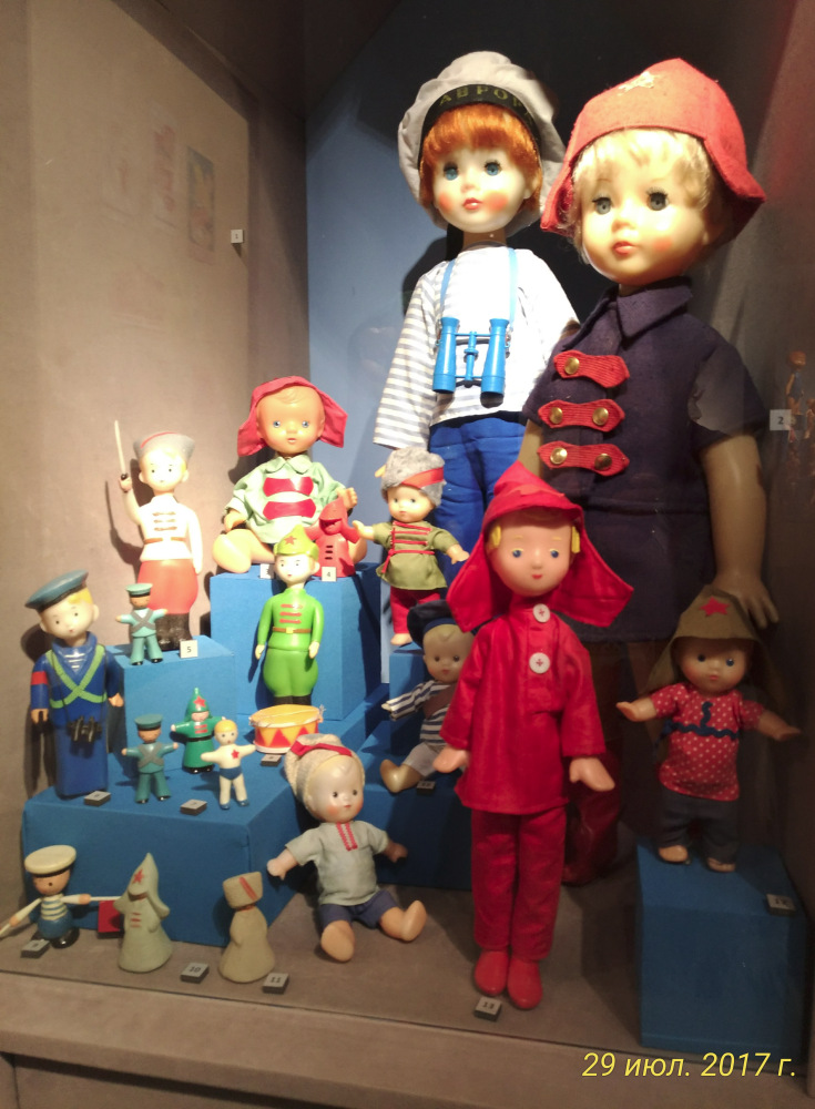 Выставка «Все лучшее – детям. Игрушки 1950–1980 годов из коллекции Сергея Романова». Часть 2