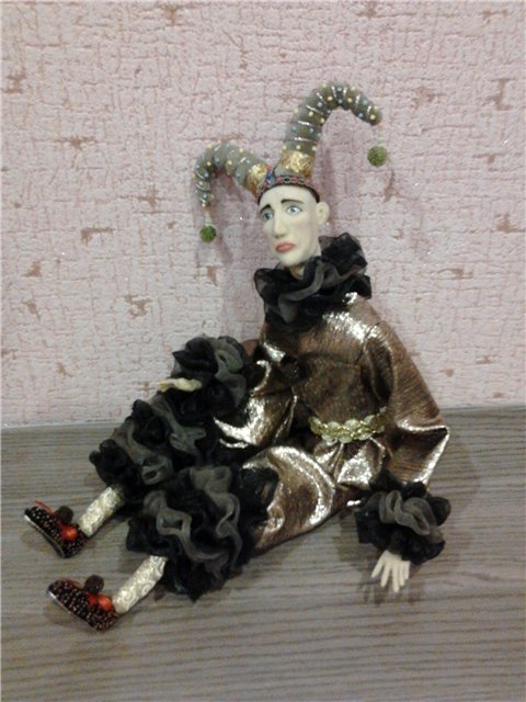 Такой притягательный образ Арлекина