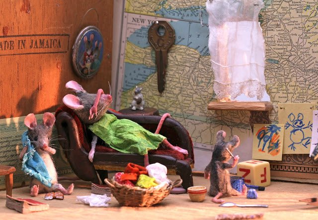 Мышиный дом или Жизнь замечательных мышей. Авторские игрушки в книжной иллюстрации. Мэгги Руди (Maggie Rudy) - "Mouses