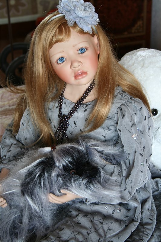 Чёрное или белое? Милли от Christine Orange