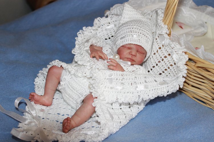 Всем любителям крошечно-ладошечных реборнчиков посвещается