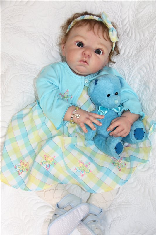 Кукла реборн Лола - маленький глазастик (фото 6)